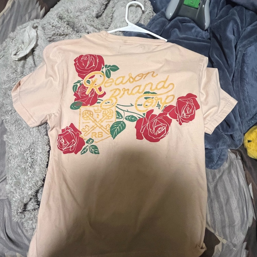 boys shirt size small don’t fit anymore like new